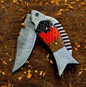 Damascus Steel Fish Folding Knife with Honeycomb Resin Handle
