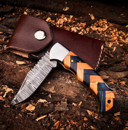 Damascus Folding Knife (Olive Wood/Dark Wood Handle) - Image 3