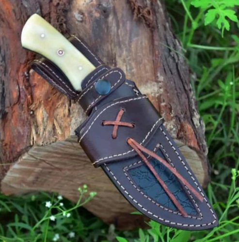 Damascus Steel Drop-Point Fixed Blade - Image 2
