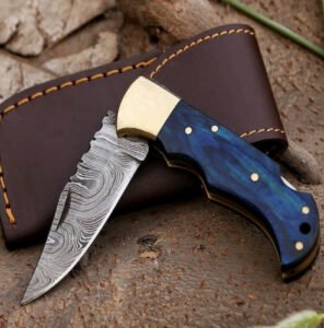 Damascus Folding Knife (Blue Brass Bolsters Paka Wood Handle)